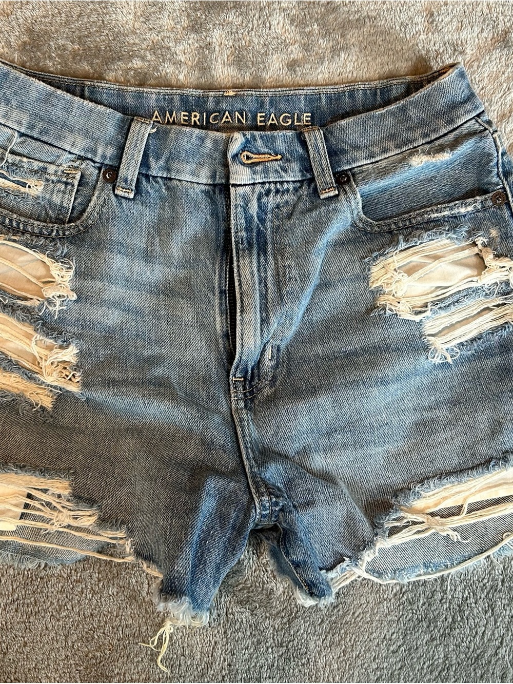 American Eagle Women's Size 6 Curvy Mom Short Stretch Denim Distressed High Rise - Picture 2 of 10